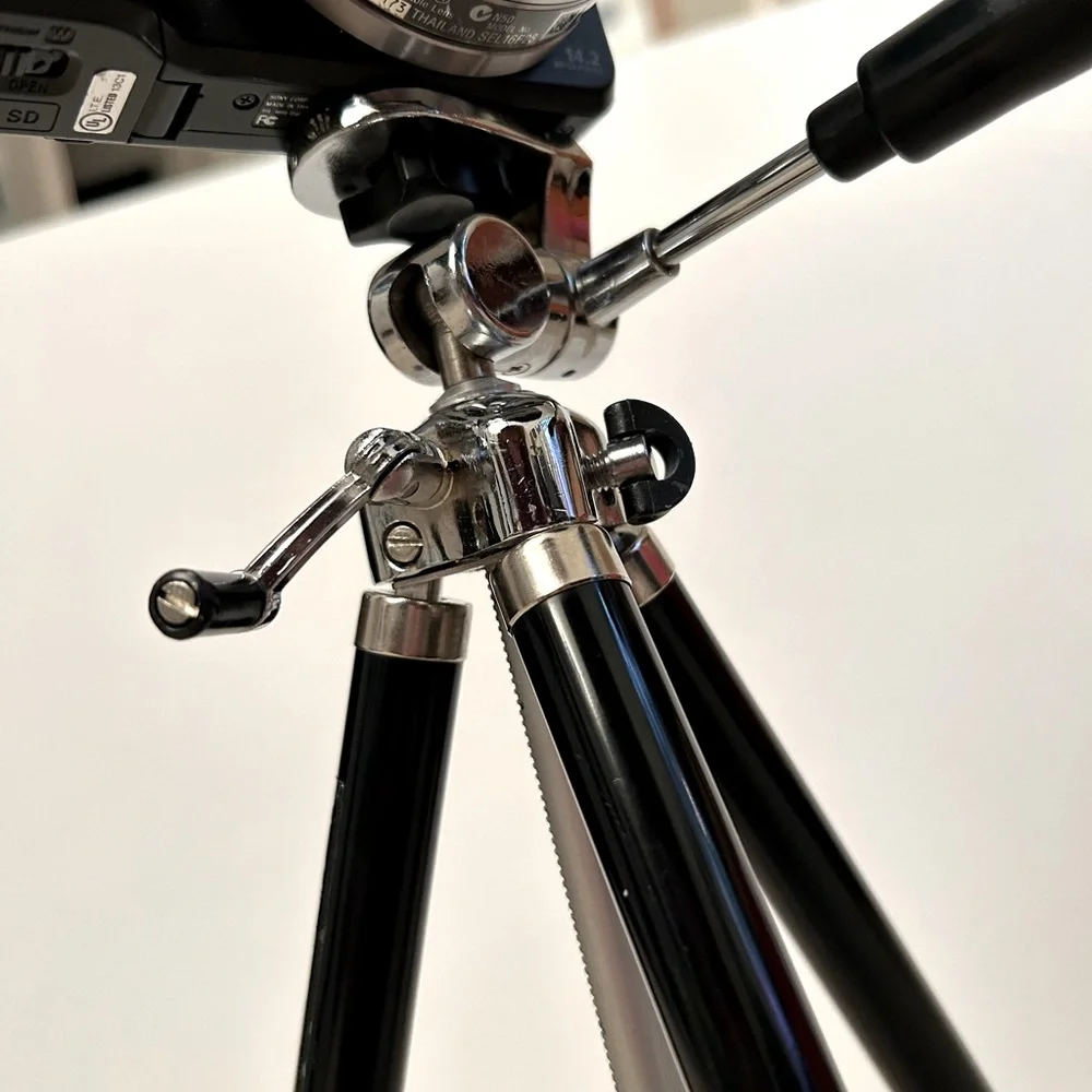 Tripod Compact Lightweight 8 sections SUPER FAST SHIPPING